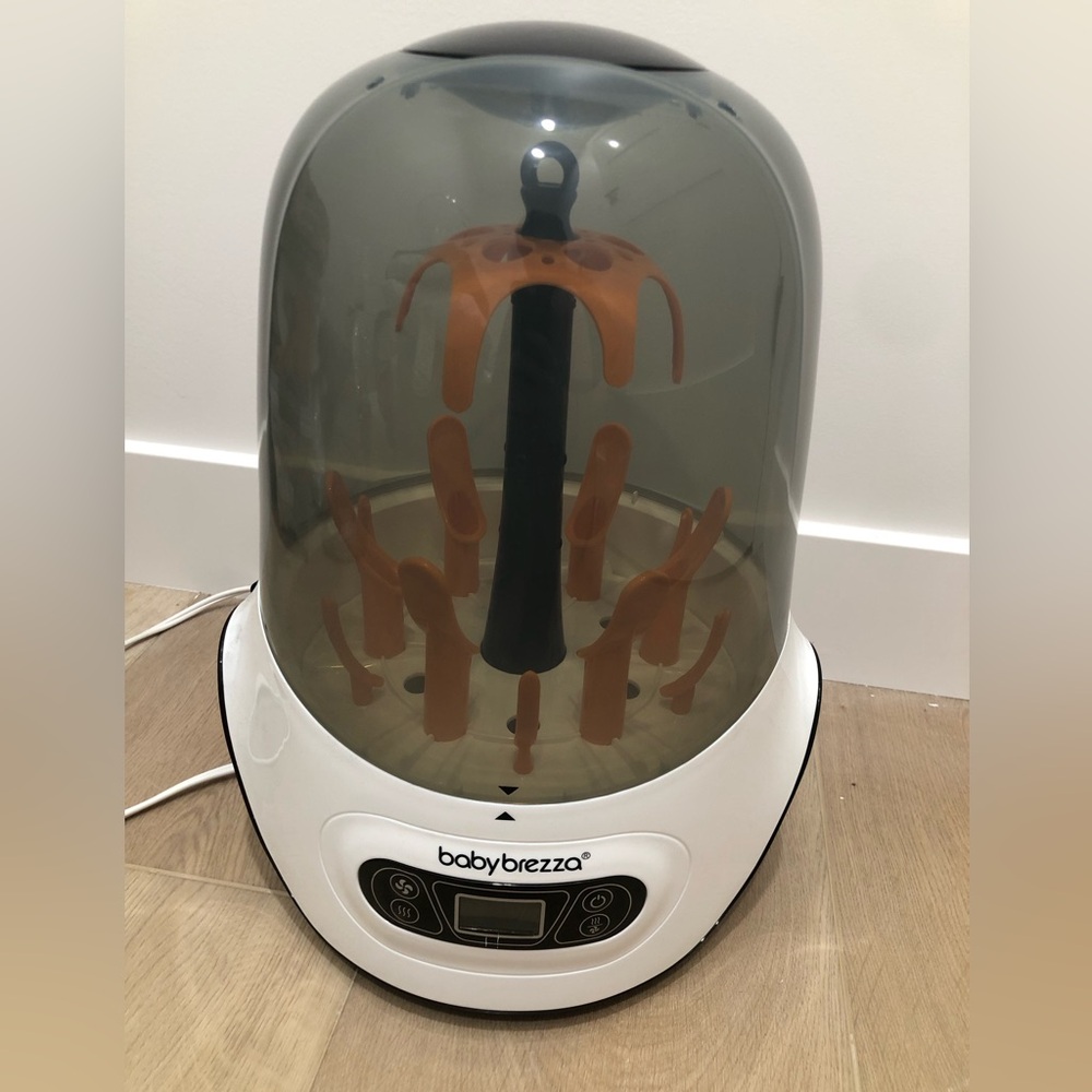 Never used brand new baby Breeza bottle sterilizer